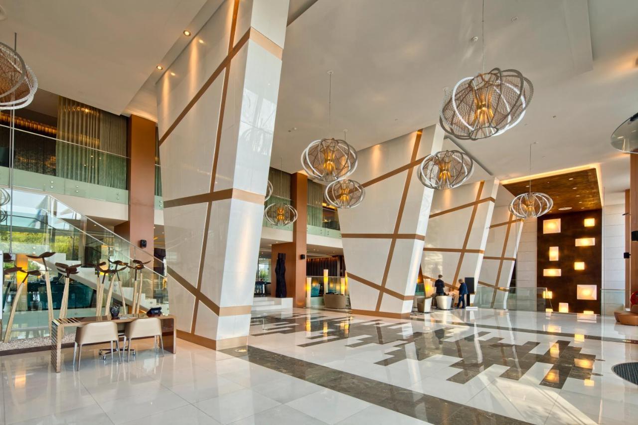 Epic Sana Lisboa Hotel Luaran gambar The lobby of the hotel