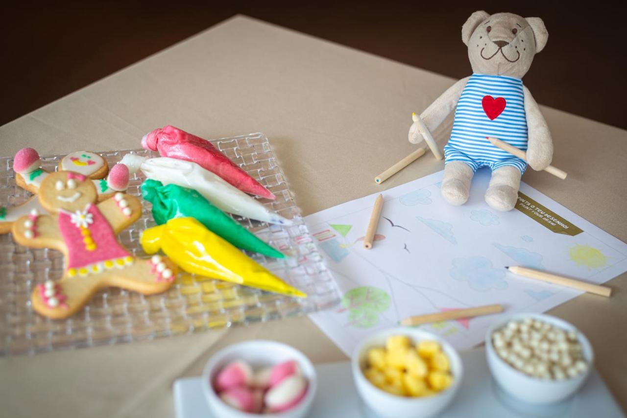 Epic Sana Lisboa Hotel Luaran gambar A teddy bear with a heart